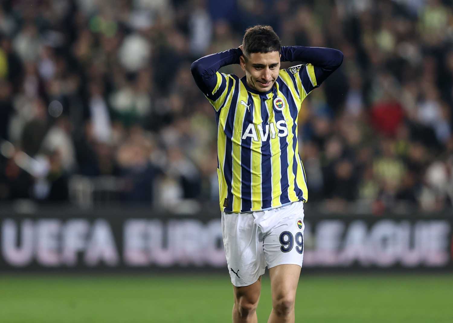 Fenerbahçe'den ayrılan Emre Mor'dan büyük sürpriz! İşte yeni takımı…