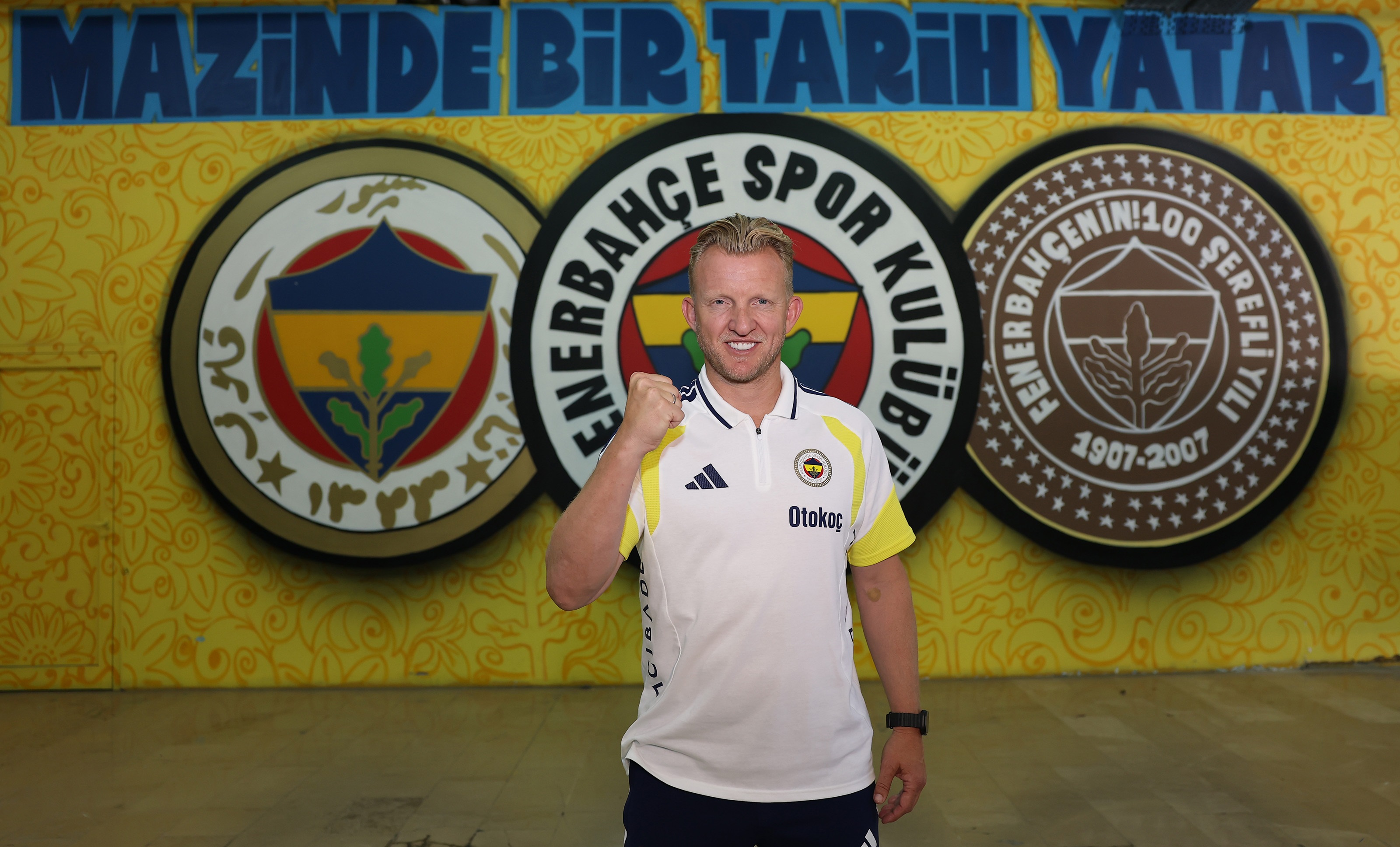 Dirk Kuyt'ın görevi belli oldu!