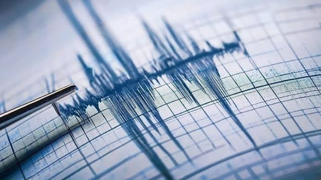 Endonezya'da deprem! Tahliye uyarısı yapıldı