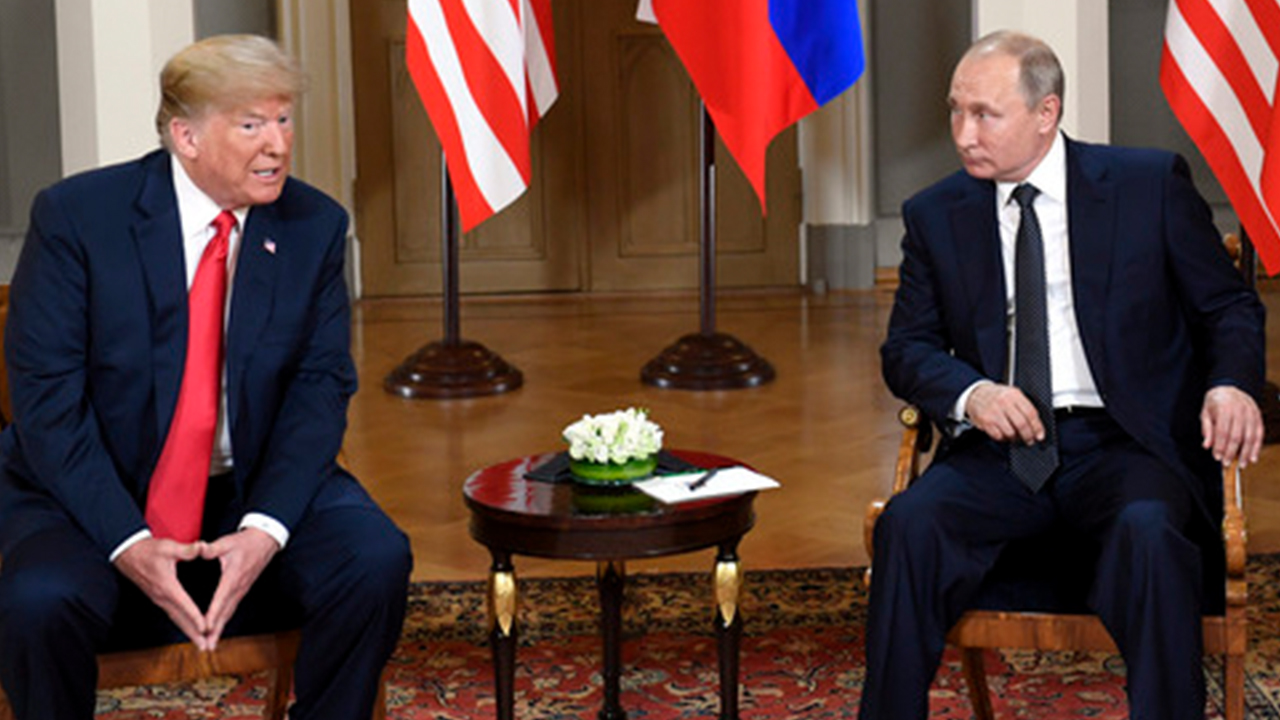 Putin'den Trump'a kritik telefon