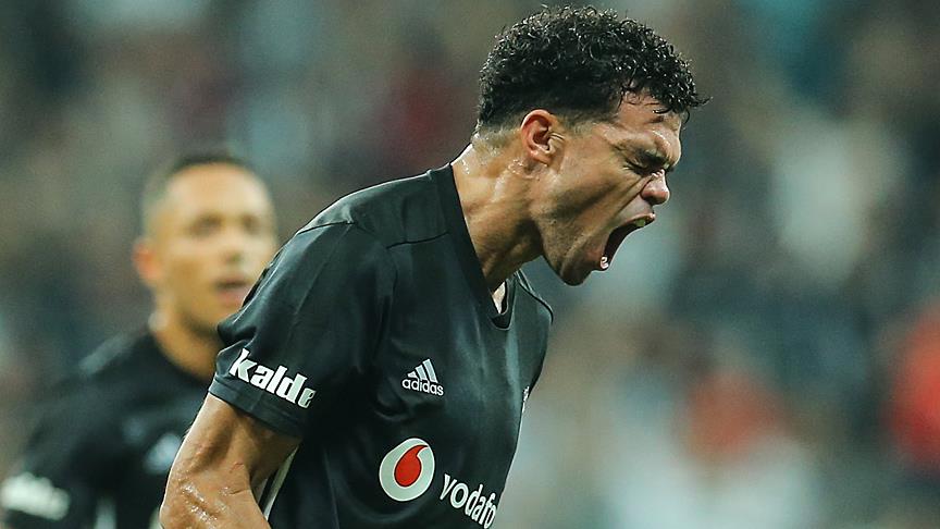 Süper Lig tarihinin en iyi 20 yabancı futbolcusu! Hagi mi, Alex mi?