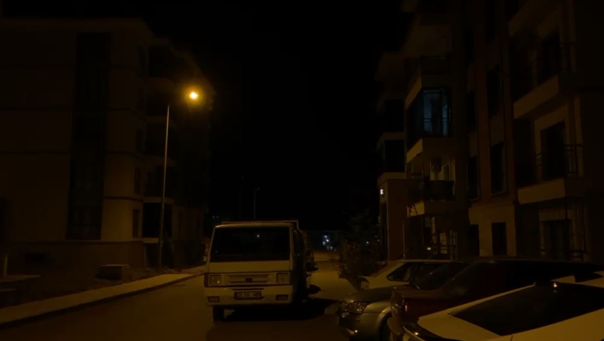 Korkutan depremde farklı bilgiler kafaları karıştırdı!