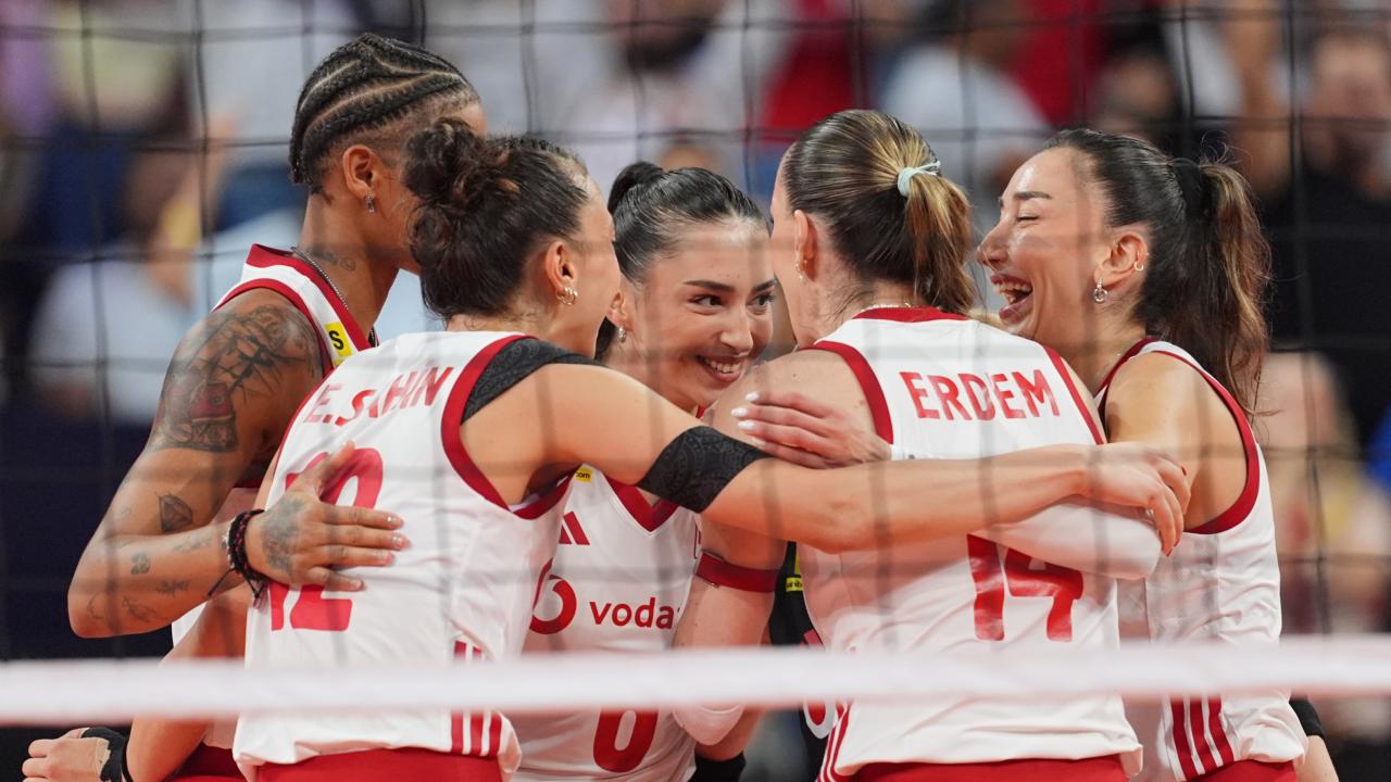 Filenin Sultanları Dünya basınında! Sevinen tek İtalyan Santarelli'ydi