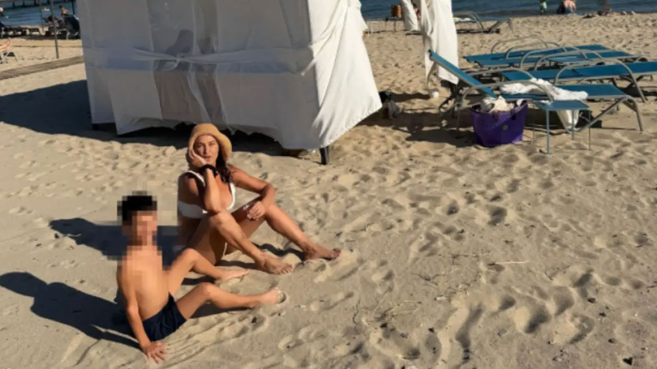 Bikinisiyle poz verdi!