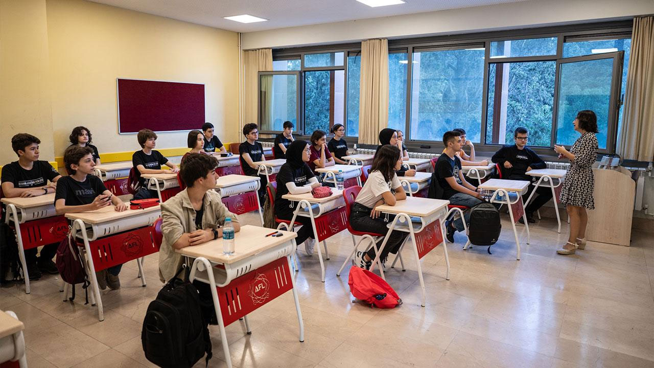 MEB'in yeni yönetmeliği yayımlandı! Okullarda kurallar sil baştan