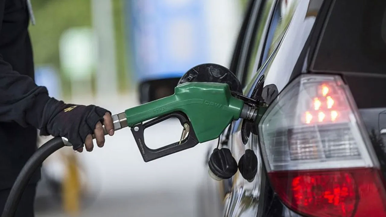 Motorine 4,24 TL zam! Bazı illerde litre fiyatı 81 TL'yi aştı