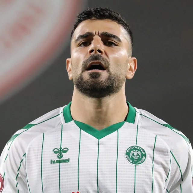 Fenerbahçe gün içinde Konyaspor'a bir teklif daha sunup anlaşma zemini arayacak. 