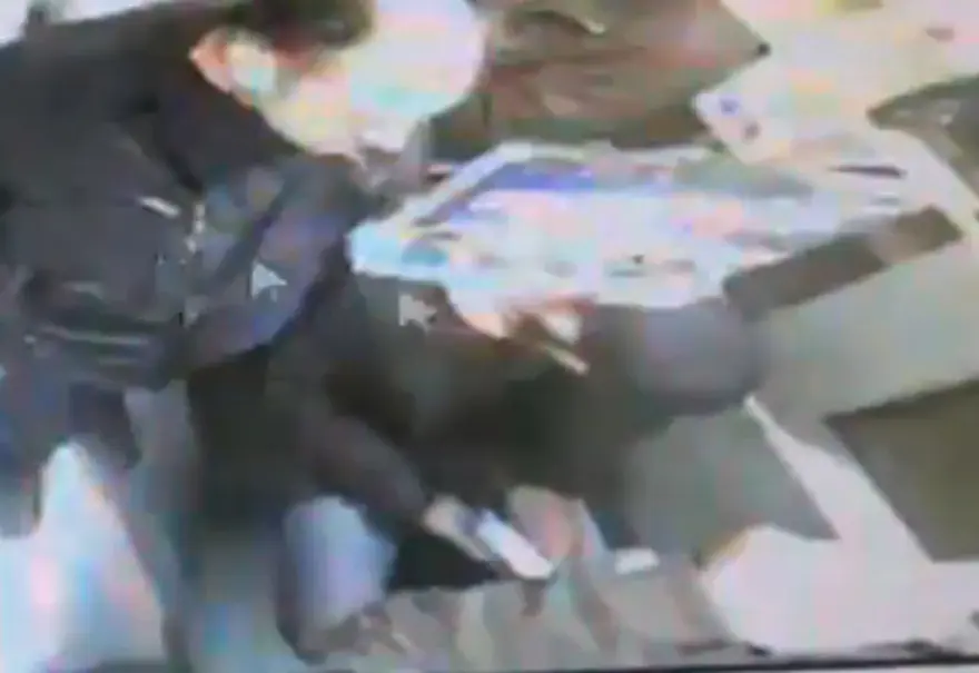 Maktulle akraba oldukları belirlenen şüpheli Gündüz'ün ifadesinde Kanbur'u öldürme eylemini gerçekleştirdiğini beyan etmesi üzerine 11 Haziran'da olay yerinde keşif yapıldığı aktarılan iddianamede, zanlının cinayeti işleme sebebi de anlatıldı. 