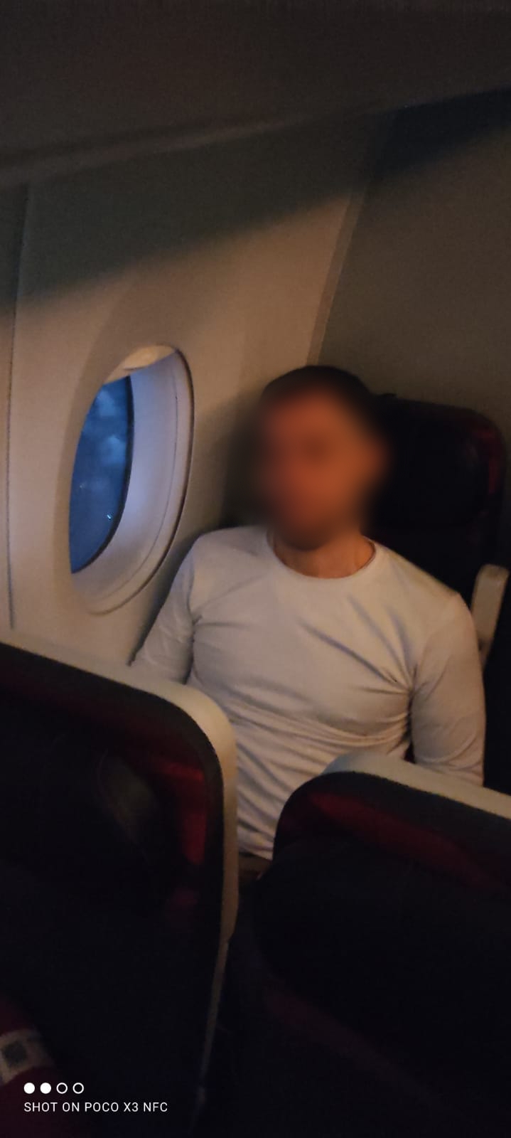 Uçağın Brezilya’da beklediği sırada Kurtuluş, İspanyolca olarak uçakta bomba bulunduğuna dair bağırarak uçağın bomba araması için boşaltılmasını sağlamaya çalıştı. Emniyet Genel Müdürlüğü yetkililerinin girişimleri, çete elebaşı Kurtuluş’un bu çabalarını boşa çıkardı. Yaşanan gelişmenin ardından gerekli güvenlik prosedürleri devreye girerken, INTERPOL-Europol Daire Başkanlığı'nın ilgili makamlarla yürüttüğü koordinasyonla sorun aşıldı ve iade operasyonunun devamı sağlandı.