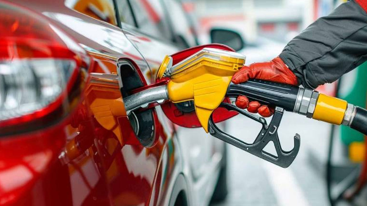 Motorine 4,24 TL zam! Bazı illerde litre fiyatı 81 TL'yi aştı