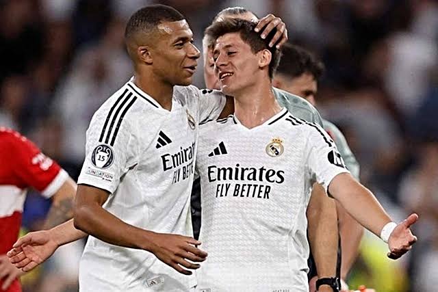 27 yaşındaki futbolcu, "Kendimi bencil olarak görüyor muyum, hayır! Sadece gol atma takıntım var çünkü benim işim bu. Nasıl bencil olabilirim, Fransa Milli Takımı tarihinin en fazla asist yapan oyuncusuyum.