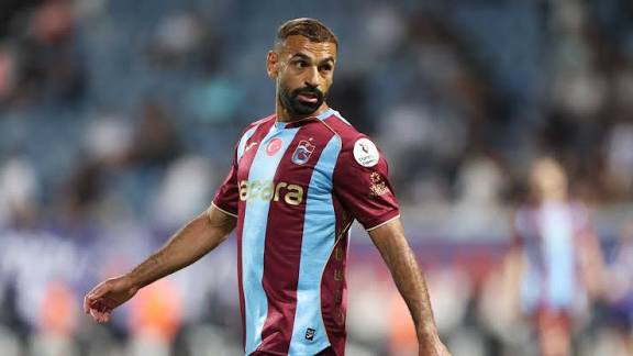 Forbes'un verilerine göre Salah'ın toplam yıllık gelirinin yaklaşık yarısını futbol faaliyetlerinden elde ettiği kazançlar oluşturuyor.