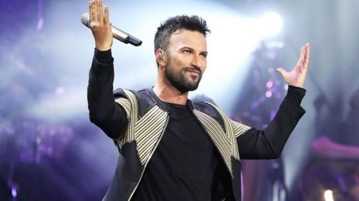 Tarkan’ın saat 22.00’de otelin Helipad alanında vereceği konser öncesinde konaklama fiyatları da dikkat çekiyor. 