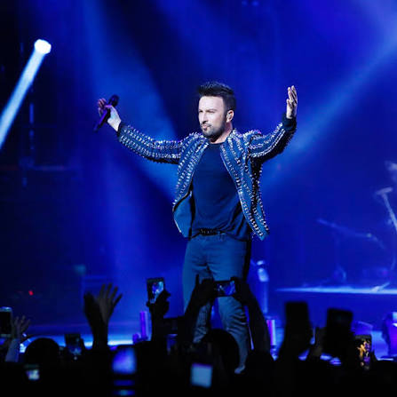 iki günlük konaklamanın yanı sıra kahvaltı ve Tarkan konserine katılım da yer alıyor.