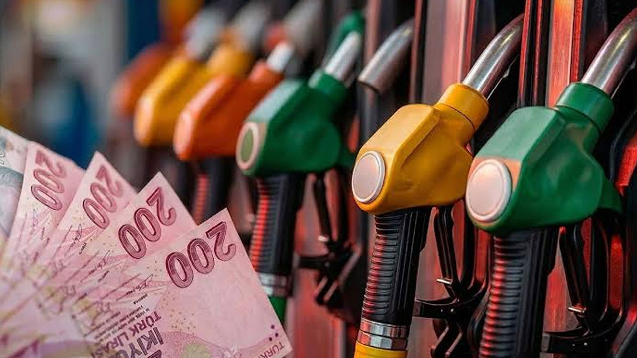 Araç sahiplerini sevindiren haber! Akaryakıta indirim geliyor
