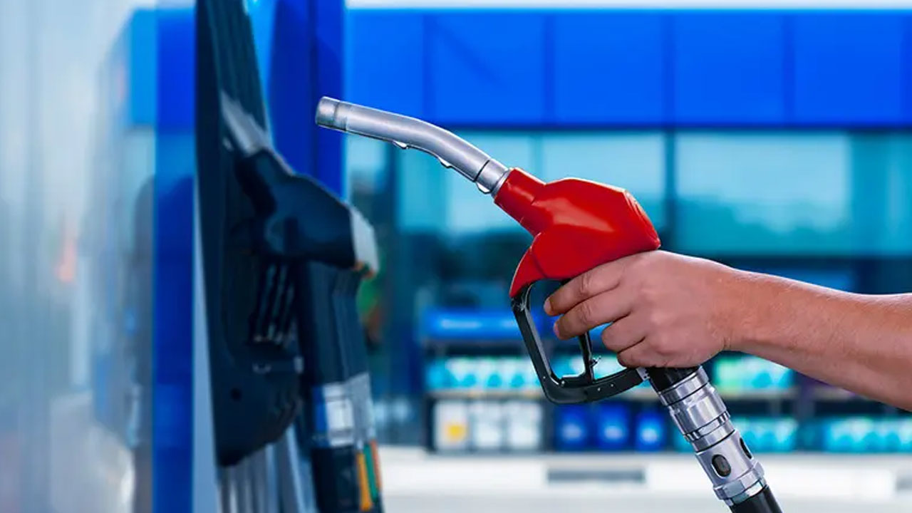 Motorine 4,24 TL zam! Bazı illerde litre fiyatı 81 TL'yi aştı