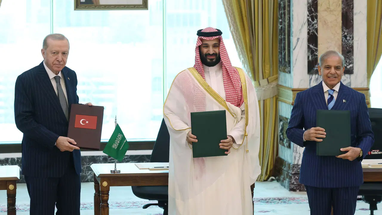 Cumhurbaşkanı Erdoğan Suudi Arabistan’da! 'Mekke Savunma Anlaşması' imzalandı