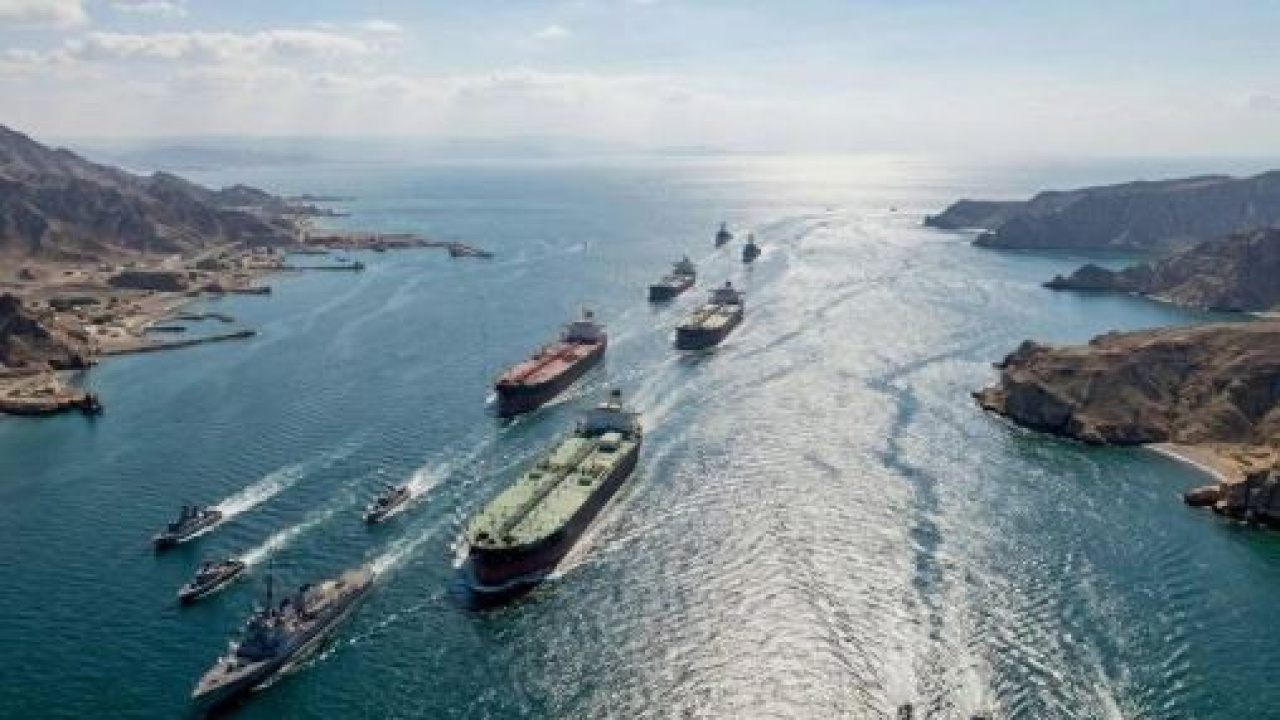 Hürmüz Boğazı tanker trafiğinde tarihi düşüş! 