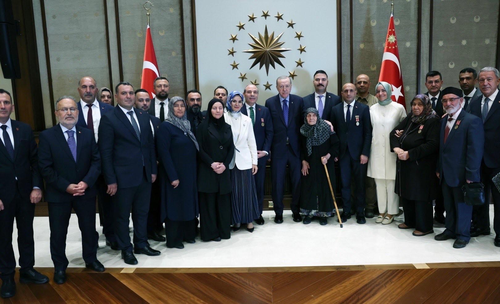Cumhurbaşkanı Erdoğan şehit ailelerini kabul etti