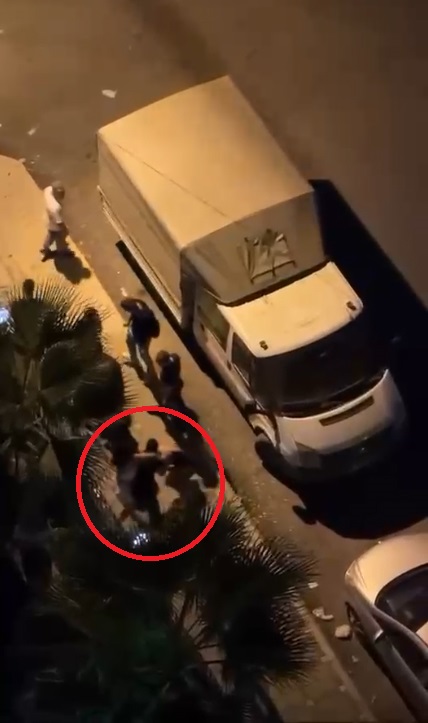 Adana'da erkek şiddeti! Tartıştıkları kadınları tekme tokat dövdüler