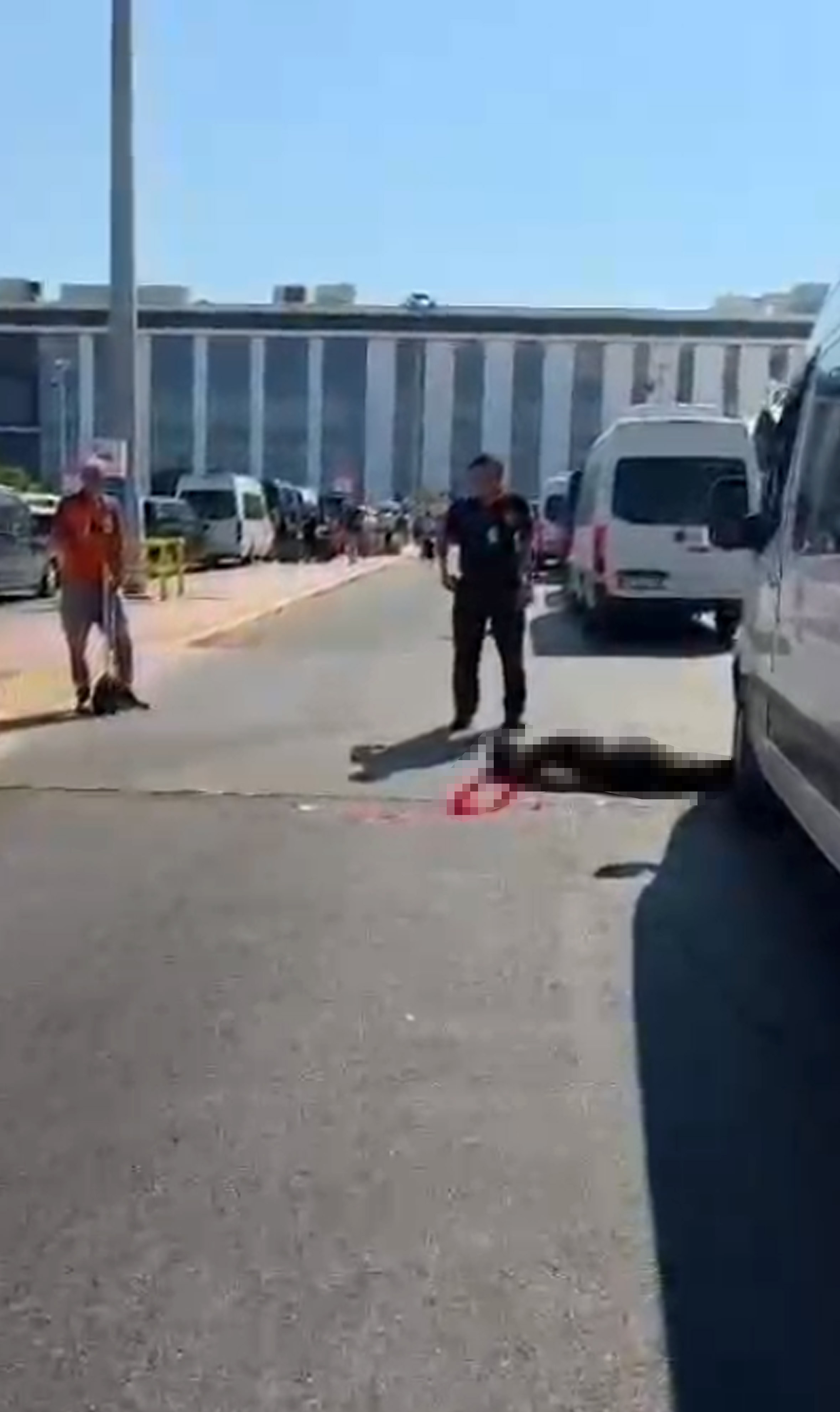 Emekli polis memuru sevgilisini öldürdü