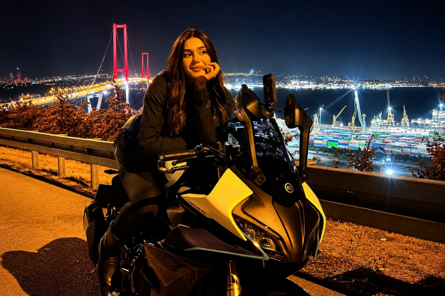 Genç fenomen Ceyda Yakova motorsiklet kazasında yaşamını yitirdi!