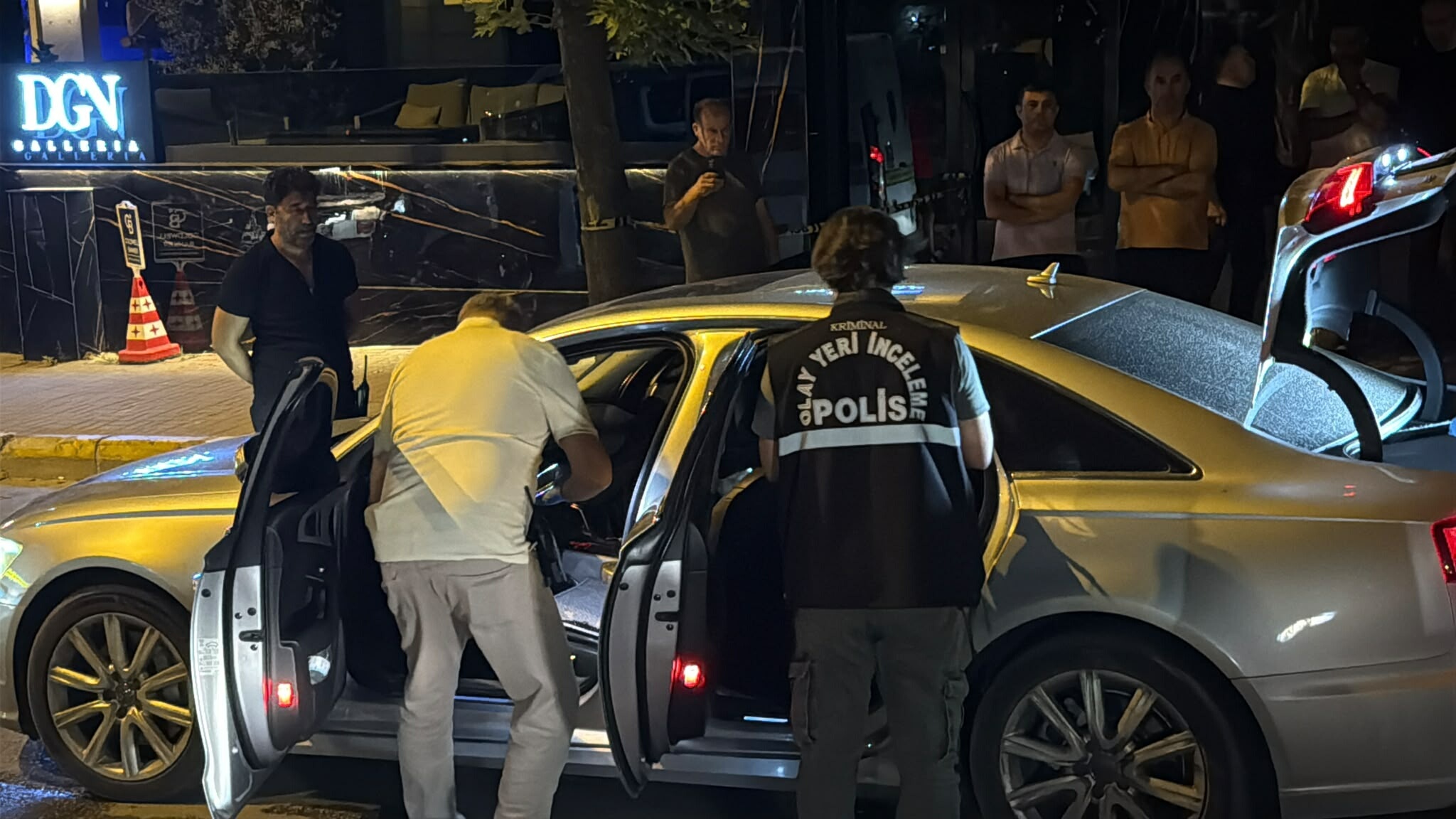 Denizli'de restoranda çatışma! 3 kişi öldü 3 kişi de yaralandı