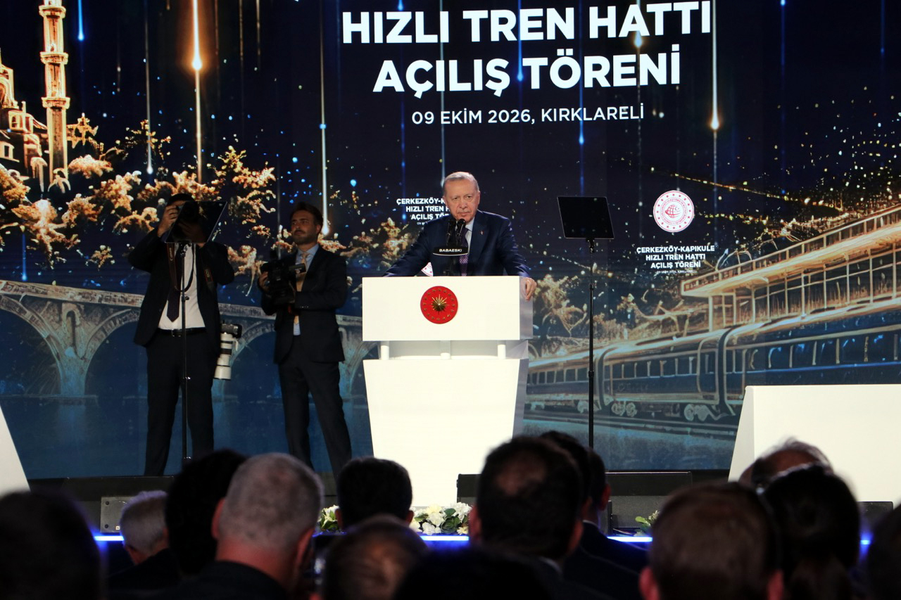 Cumhurbaşkanı Erdoğan: Kim milletin hakkına, hukukuna, emanetine el uzatırsa karşısında bizi bulur