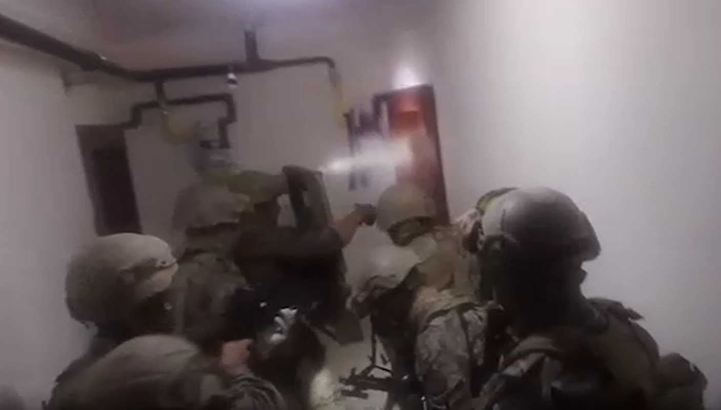 Sosyal medyada suç örgütü propagandası yapanlara baskın!