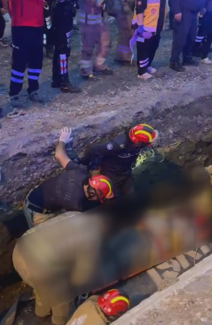 Bayrampaşa'da kazı sırasında göçük! İSKİ işçisi hayatını kaybetti