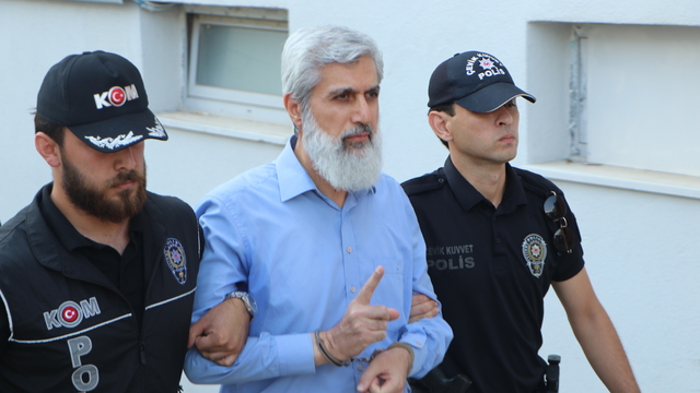 Alparslan Kuytul sözde mahkemeler kurmuş! Ceza verdiklerini falakaya yatırmış