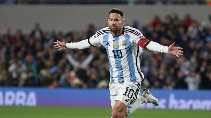 Lionel Messi Arjantin'i üzüntüye boğdu!