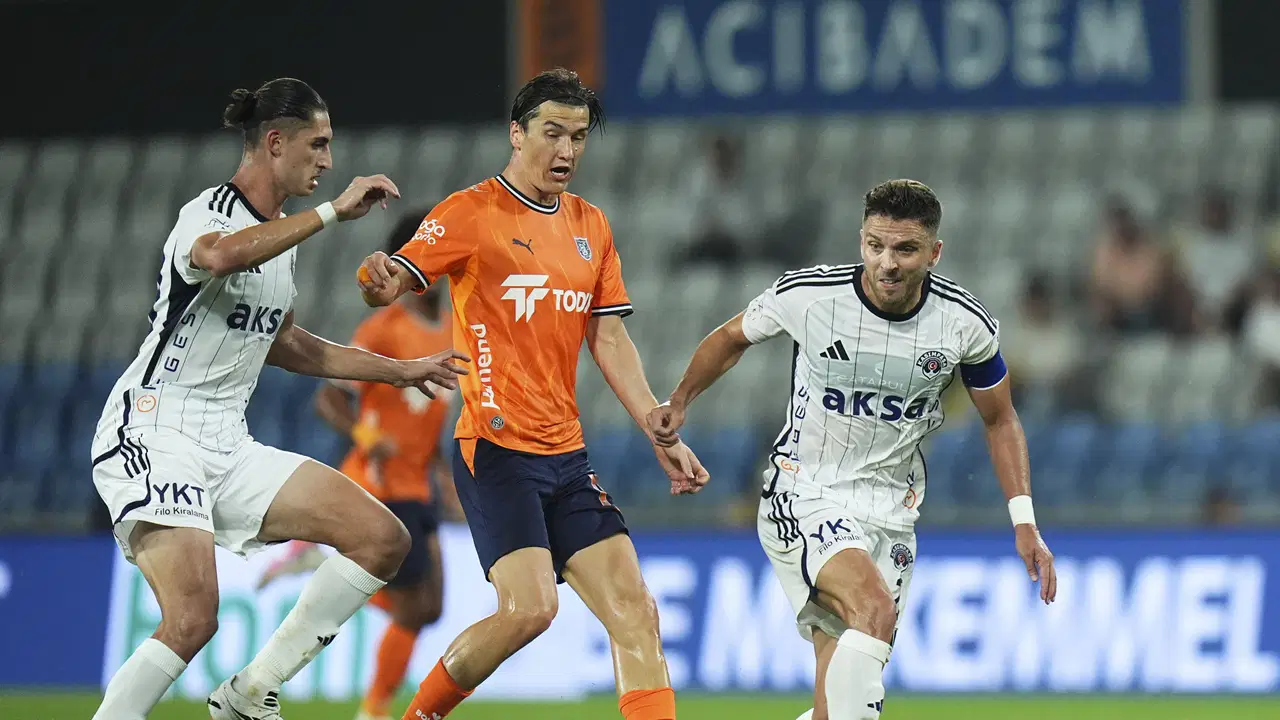 Başakşehir, Kasımpaşa ile 1-1 berabere kaldı!