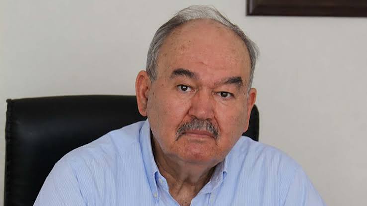 Burhan Özfatura yaşamını yitirdi!