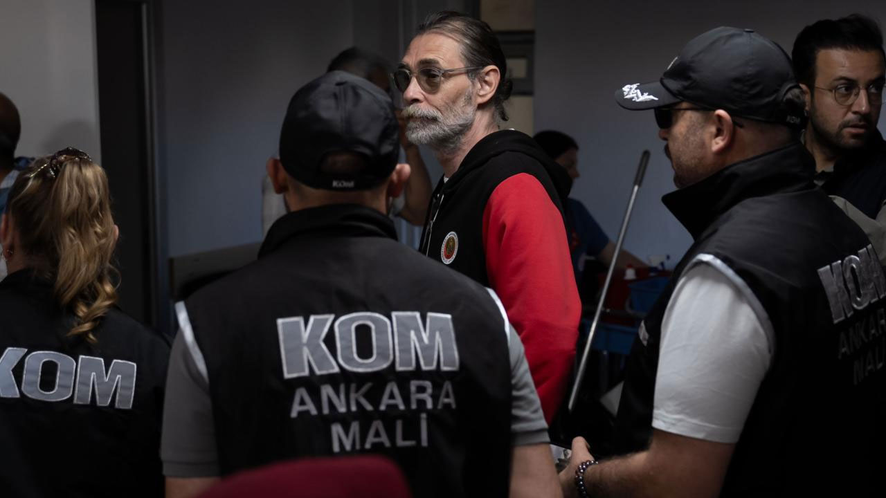 Erdal Beşikçioğlu tutuklandı!