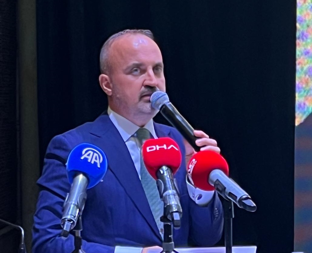 Bülent Turan'dan FETÖ uyarısı: Sinsi bir yapı, her kılığa giriyor, uyanık olacağız!