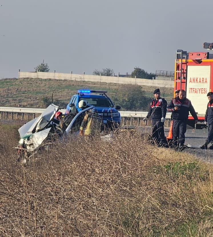 Ankara'da feci kaza! 3 ölü, 4 yaralı