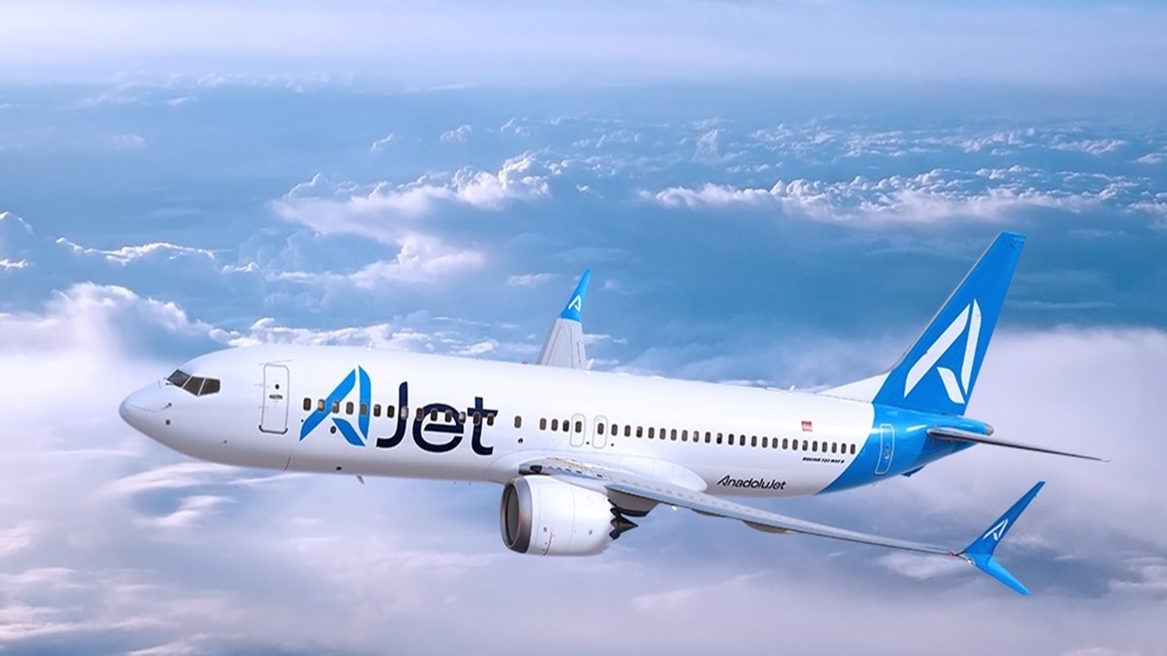 AJet 1 Euro'ya Bilet mi Satıyor? İndirimli Uçak Biletini Almanın Şartı Paylaşıldı!