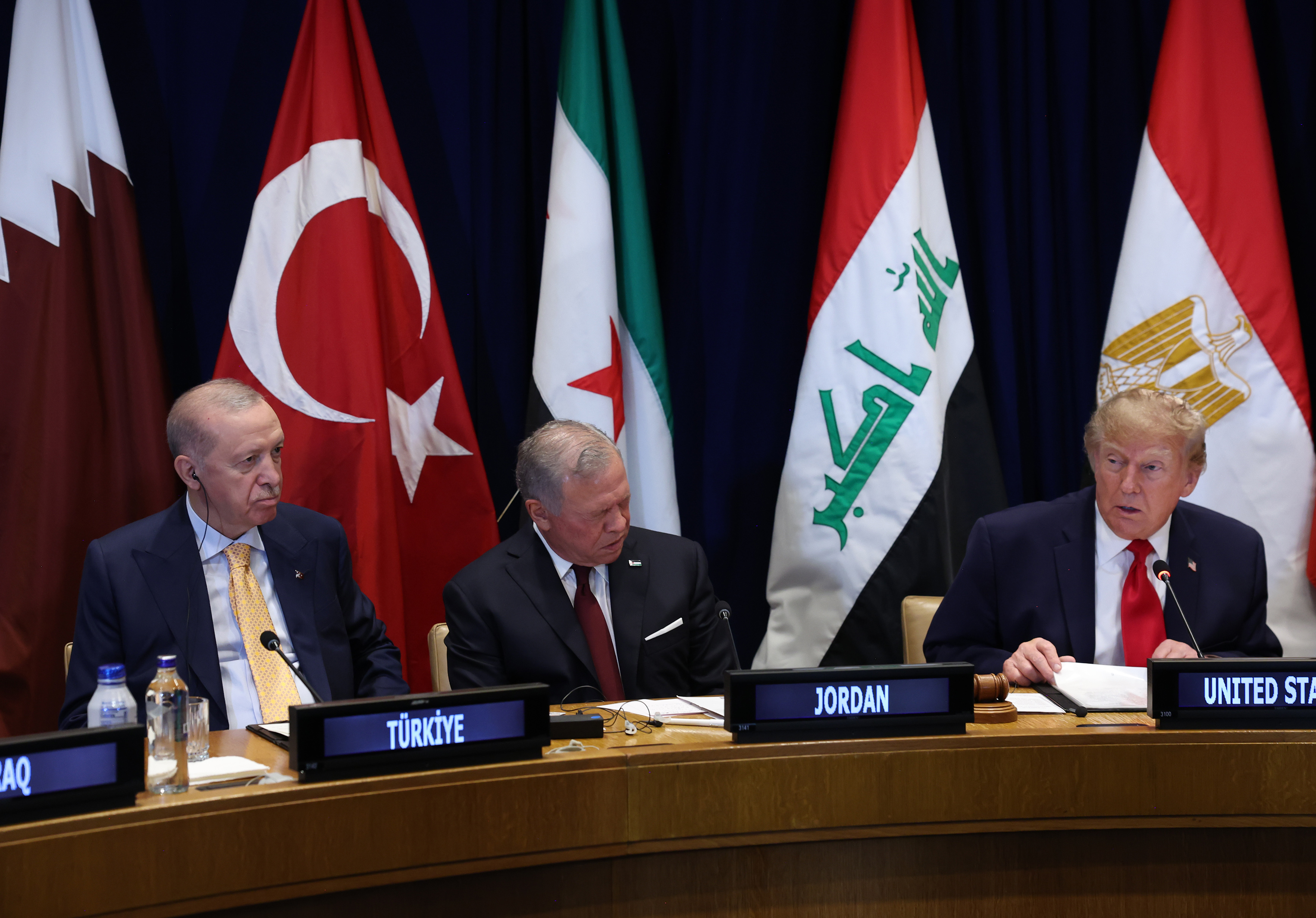 Trump'tan "İran savaşı zirvesinde" Cumhurbaşkanı Erdoğan'a övgü dolu sözler