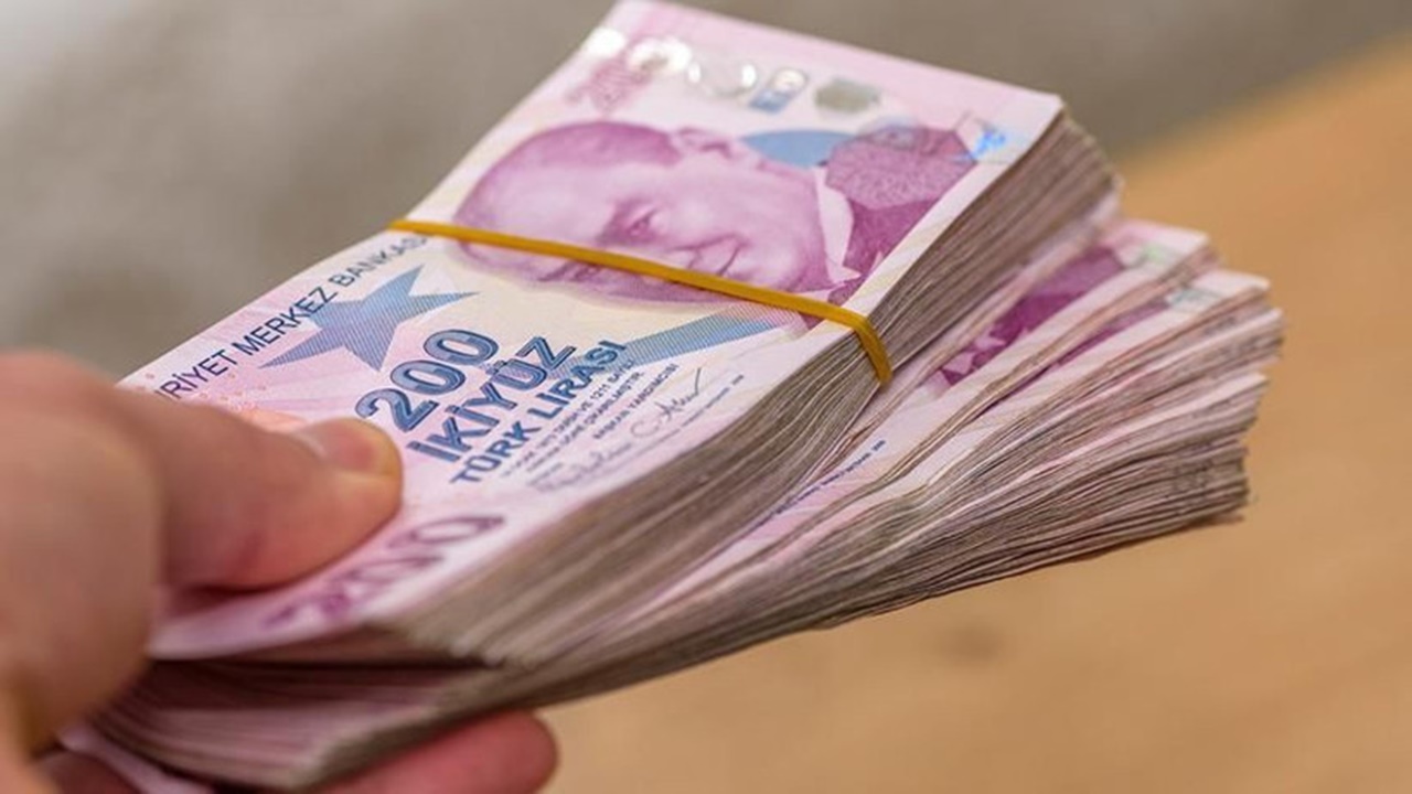 Kök Maaş Tartışmaları Bitiyor: Emekliye Dev Zam Hazırlığı!