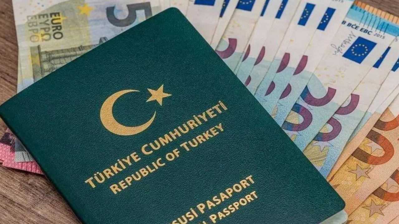 Yeşil Pasaport: Kimlere Verilir, Hangi Ülkelere Vizesiz Gidilir?