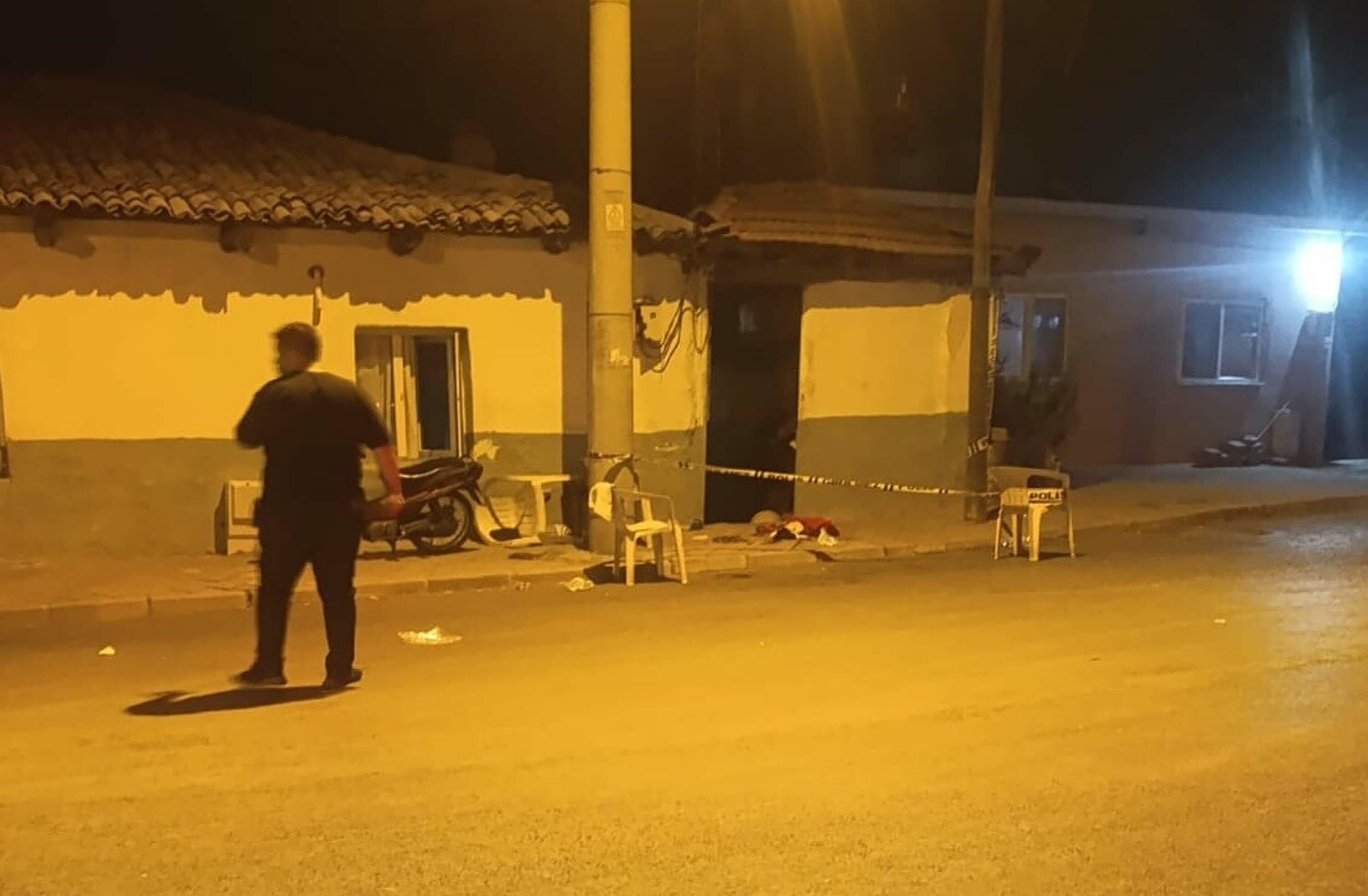 Tartıştığı eşi ve kızını bıçakla yaraladı