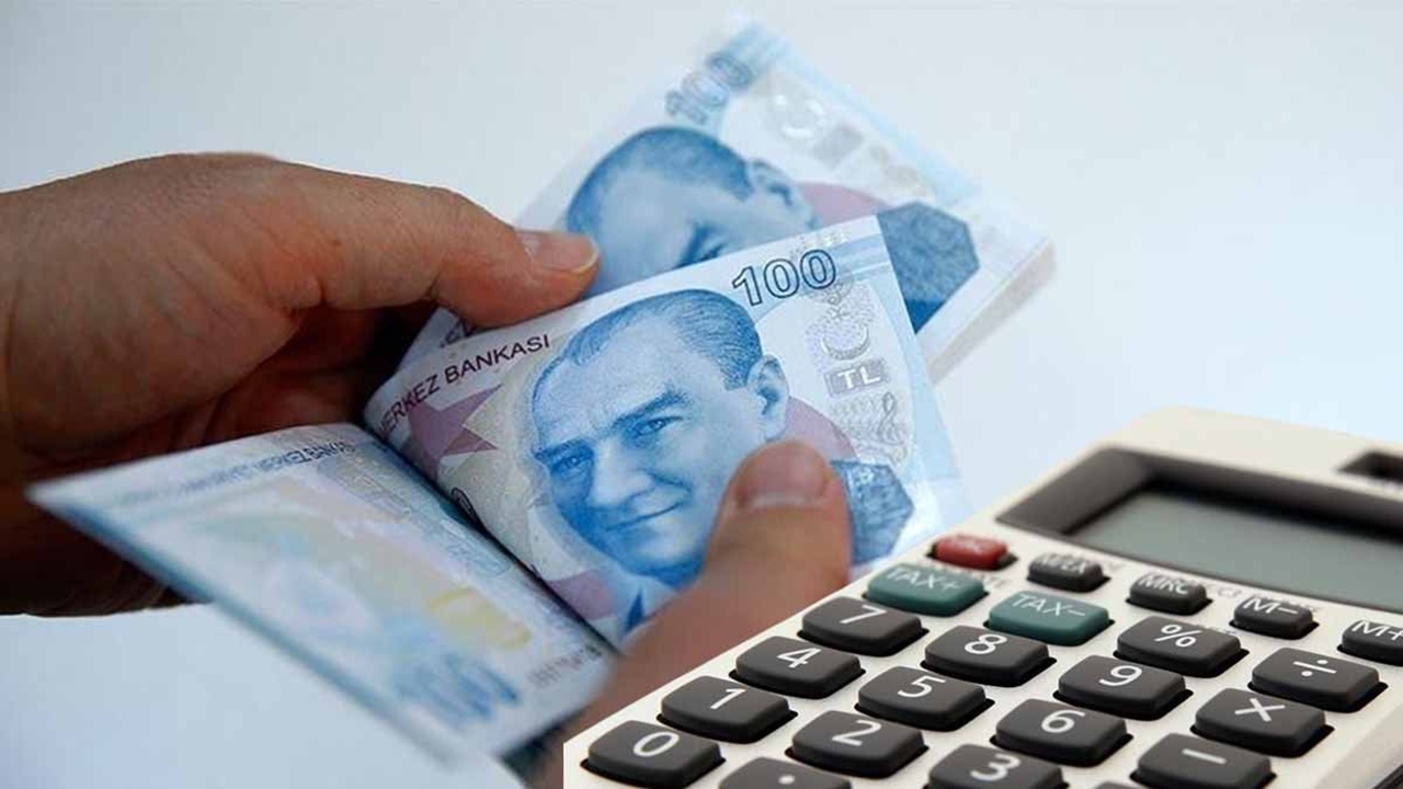 Ebeveynlere Yarı Zamanlı Çalışma Müjdesi: Sözleşmeli Persona Prim Telafisi Hakkı Geliyor!