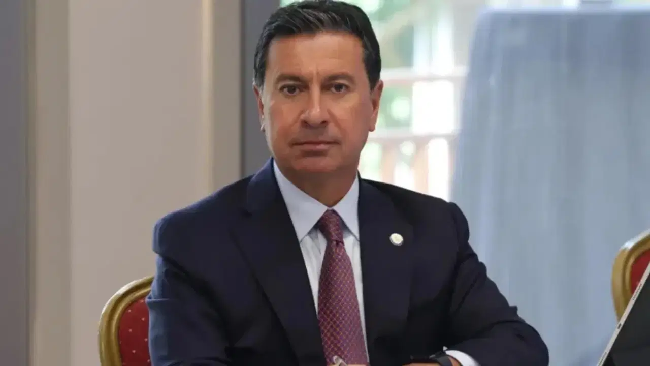 Muğla Büyükşehir Belediye Başkanı Ahmet Aras CHP’den istifa etti