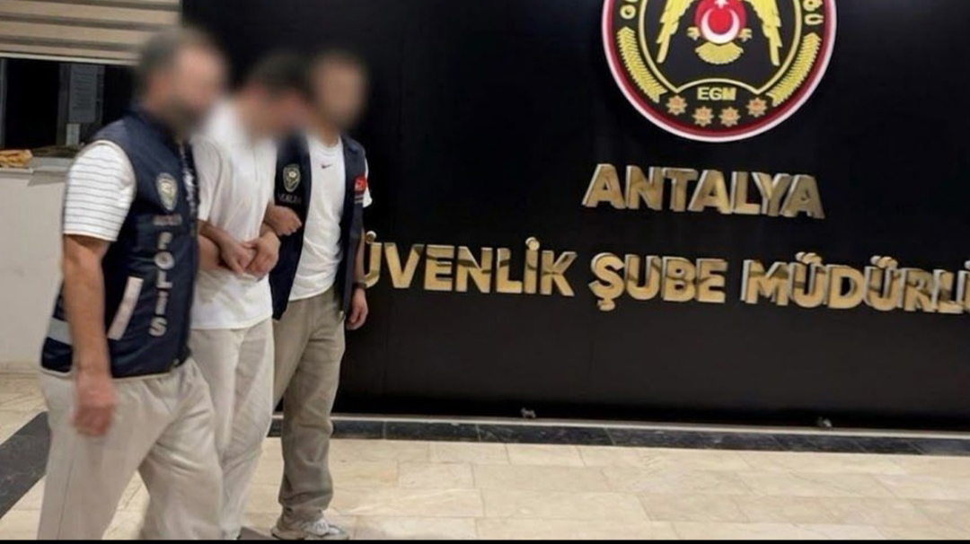 Gazeteci Kemal Öztürk'ü hedef gösteren şüpheli, Antalya'da gözaltına alındı