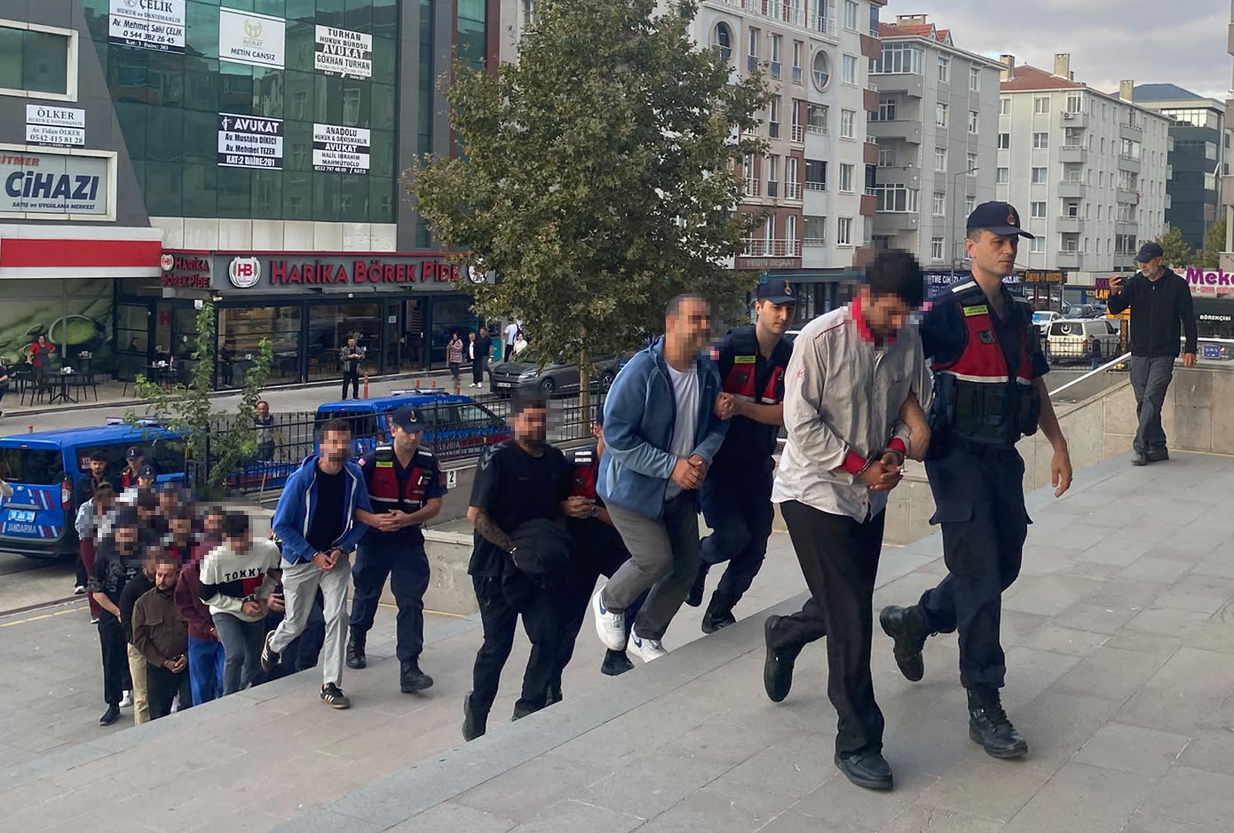 2 milyarın üzerinde hesap hareketi olan bahis çetesine baskın! 