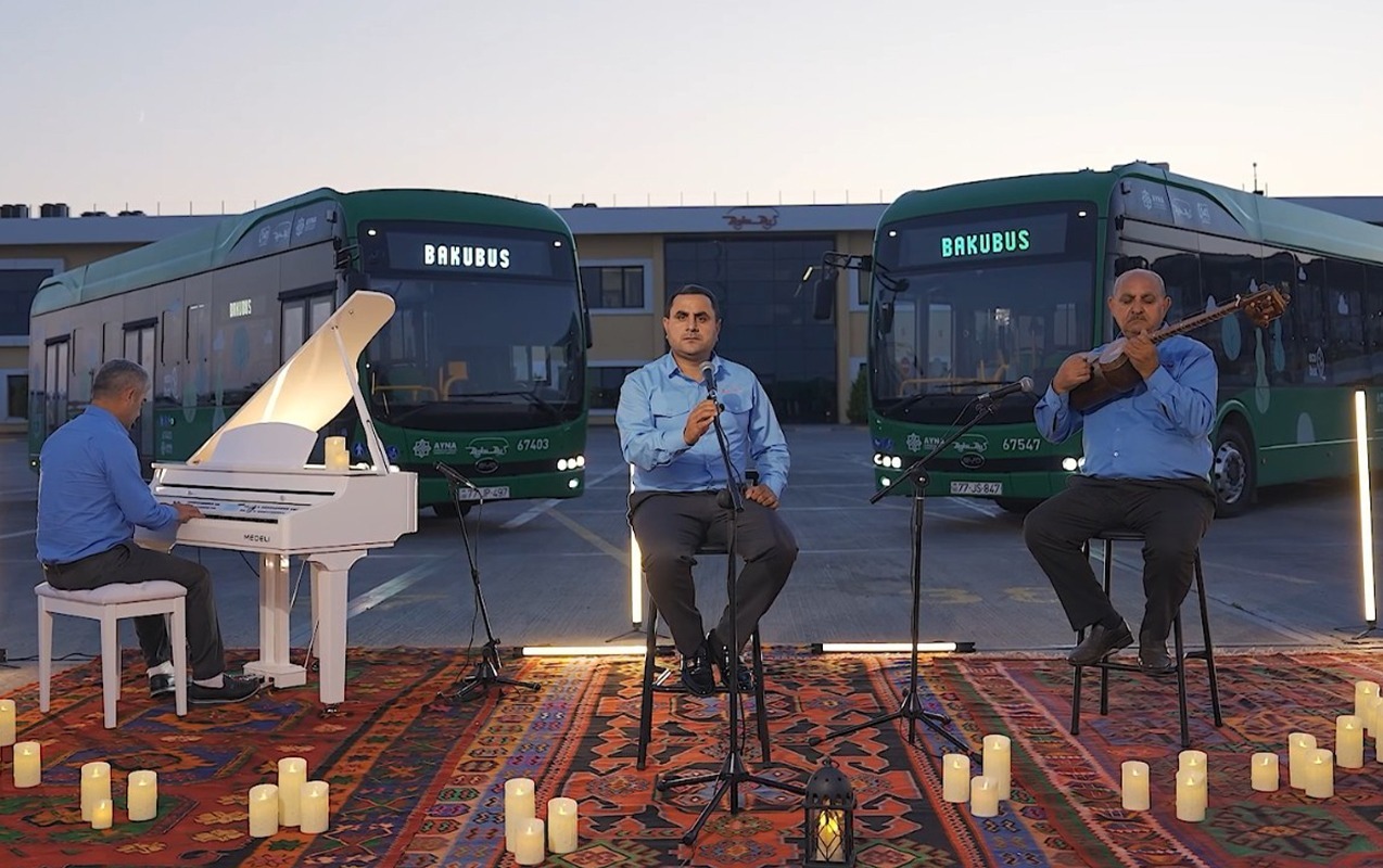 BakuBus şoförlerinden etkileyici müzik performansı!
