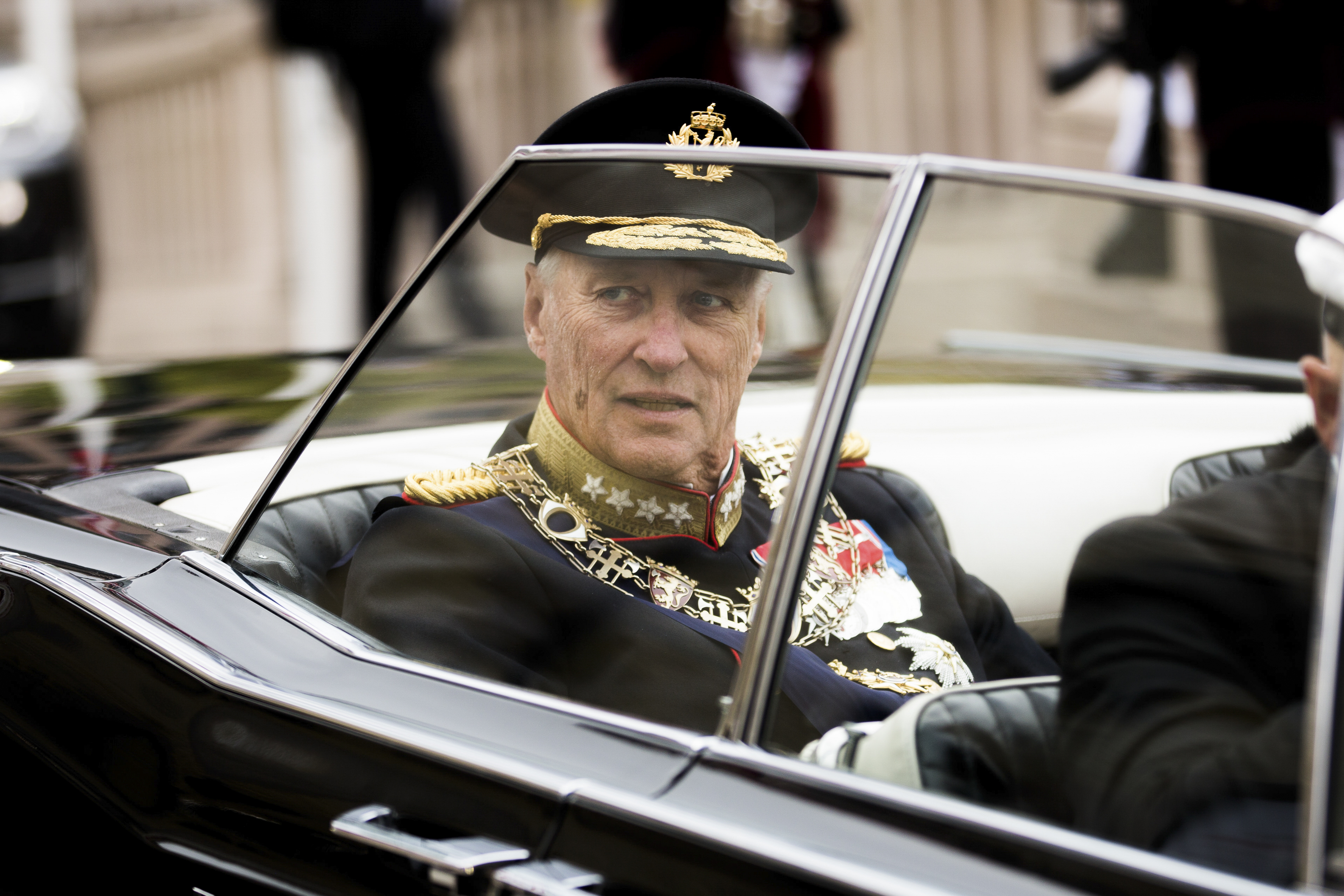 Norveç Kralı Harald hayatını kaybetti