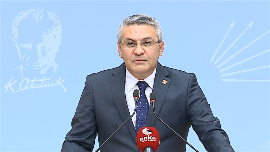 Oğuz Kaan Salıcı'dan çok çarpıcı paylaşım! Özgür Özel öncelikle İzmir'e hesap vermelidir