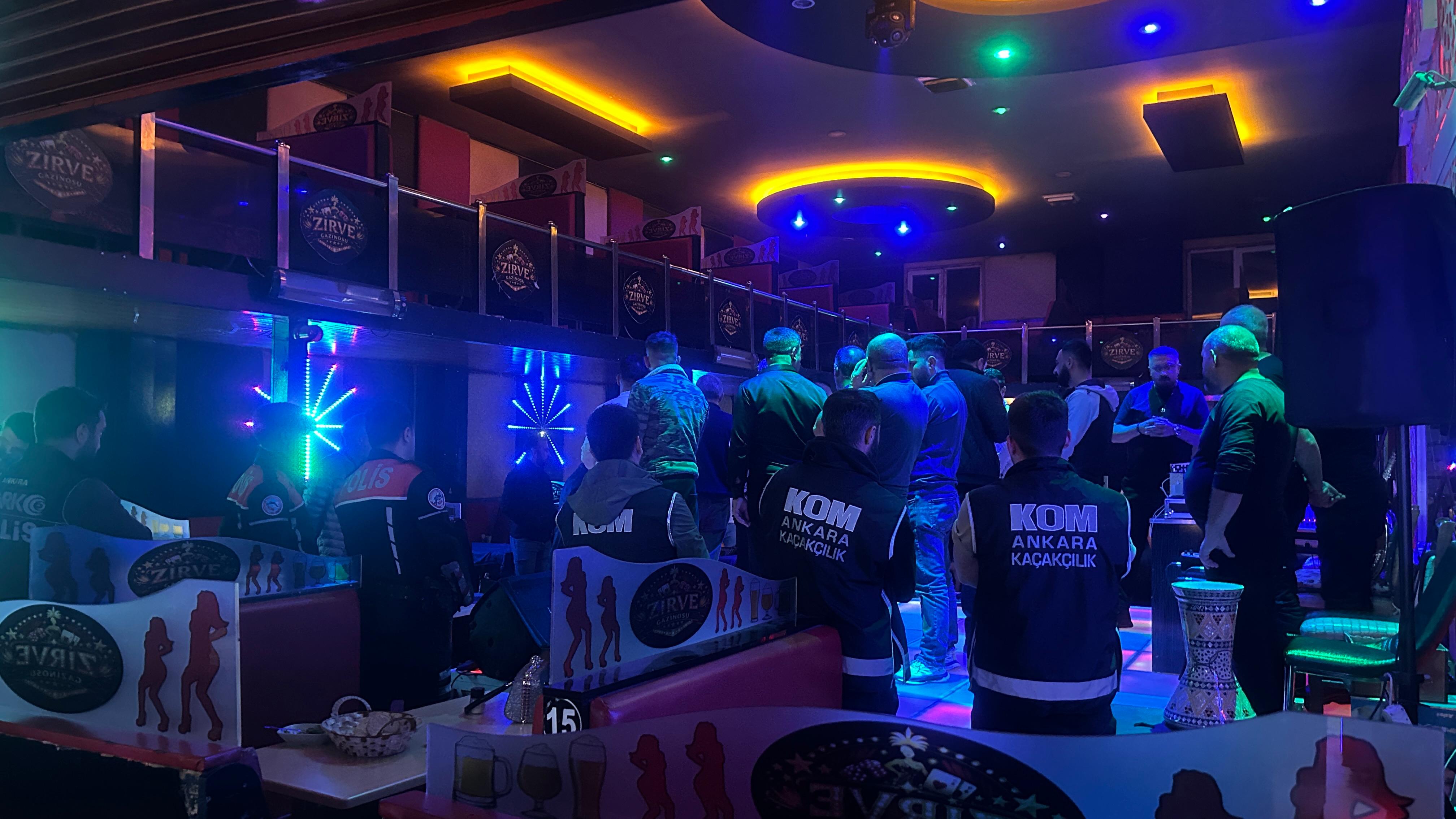 Ankara'da eğlence mekanlarına baskın! 68 kişiye gözaltı